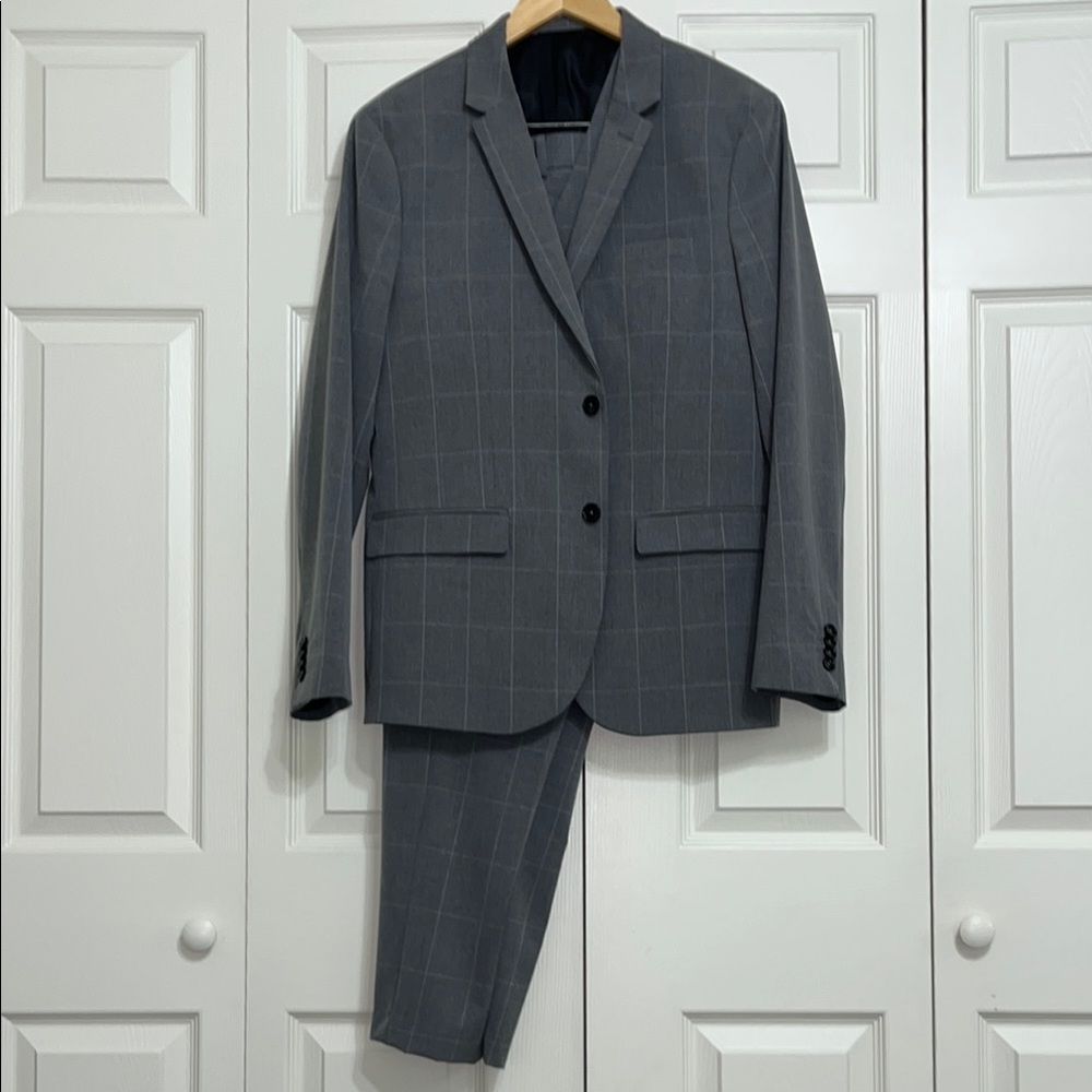 Mango Men's Gray Checkered Suit